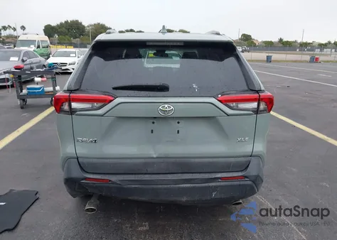 2021 Toyota Rav4 Xle из США, поврежденный, VIN 2T3W1RFV8MW123349